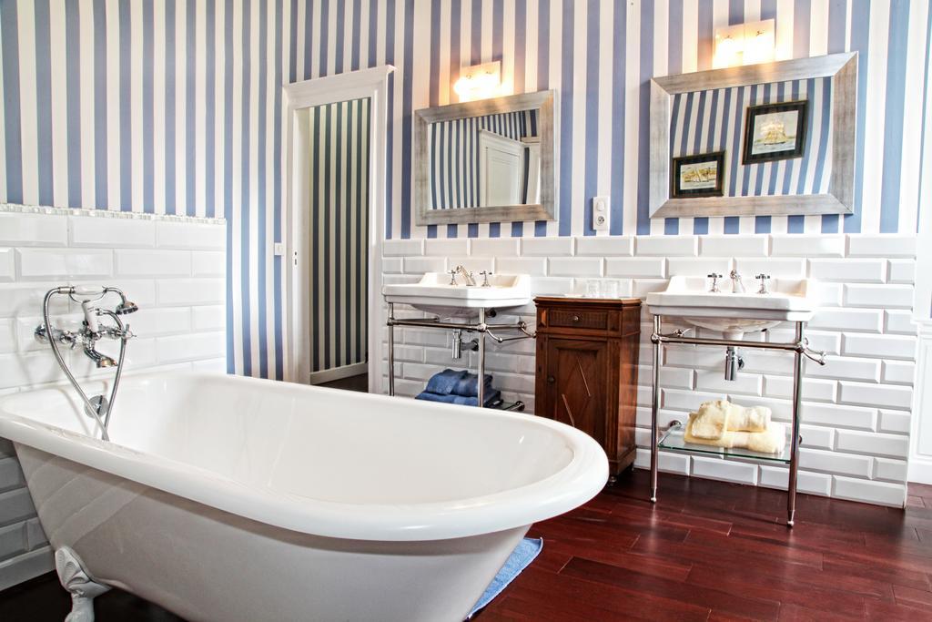 Chateau Lamothe Du Prince Noir - B&B Saint-Sulpice-et-Cameyrac Rom bilde