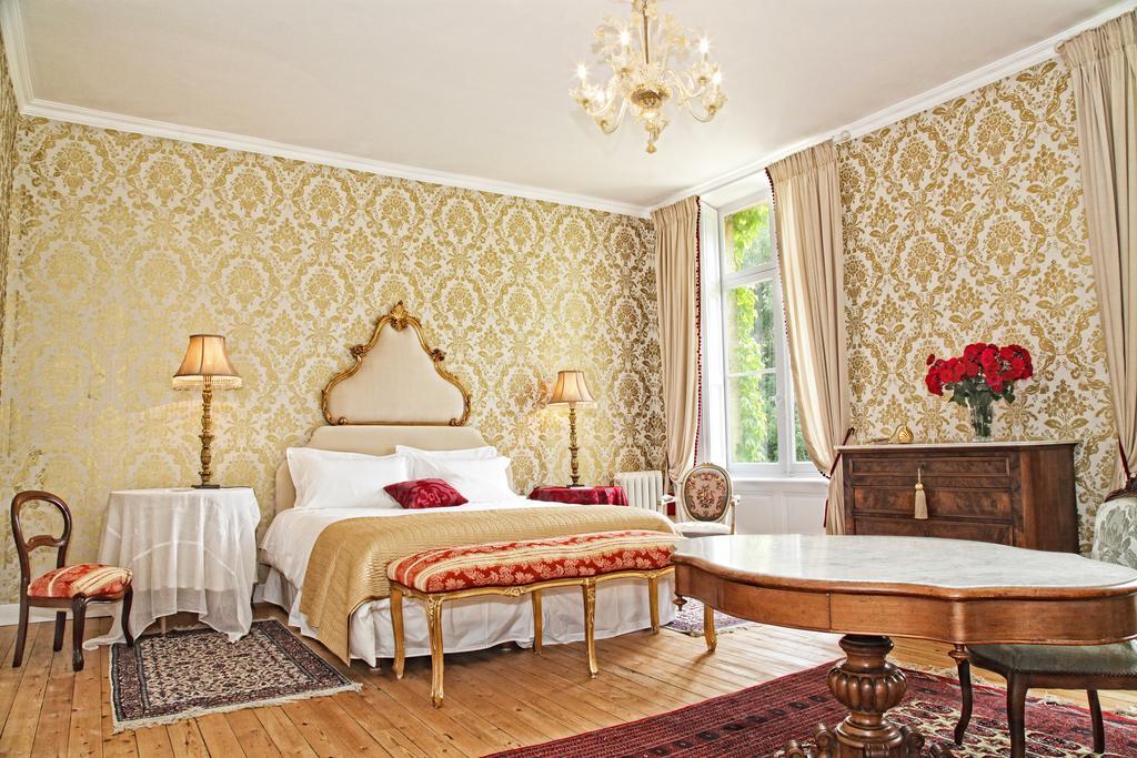 Chateau Lamothe Du Prince Noir - B&B Saint-Sulpice-et-Cameyrac Rom bilde